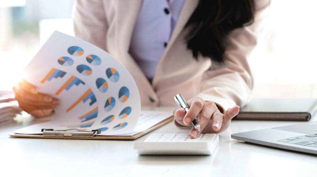 Graphiques et données financières en analyse